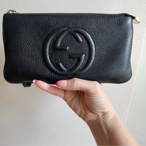 GUCCI Gently Used Soho Wristlet